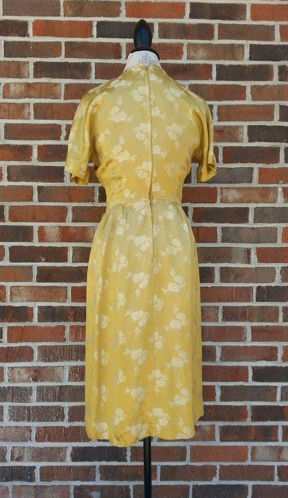 Vintage 1950s 1960s Gold Satin Wiggle Dress Cockt… - image 4