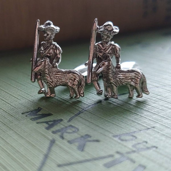 Vintage 1960s Sarah Coventry Tom Sawyer And His Dog Cufflinks Literary Character Mark Twain Classic Book Mid Century