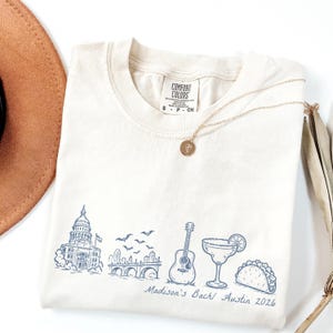 Camiseta personalizada para despedida de soltera en Austin, camiseta para despedida de soltera en Texas, camisetas para el viaje de la novia a Austin, TX, camiseta para fin de semana de chicas en Austin, camiseta de regalo para damas de honor en Austin