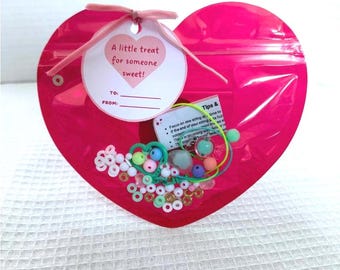 Valentine Class Favor, Heart DIY Keychain Kit, Valentine’s Gift Exchange, Favors, Kids Crafts