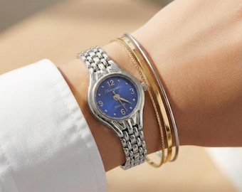 Silver Quartz Watch, Stainless Steel Strap, Minimalist Women's Vintage Style