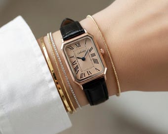 Vintage Rectangular Women's Watch – Brown Leather Strap, Roman Numerals