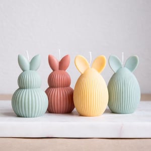 Decorazione di candele a forma di coniglietto pasquale – Candele a coste fatte a mano in colori pastello – Decorazione pasquale moderna – Regalo di Pasqua