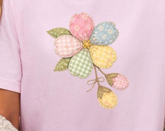 Maglietta con finta lavorazione patchwork di fiori di ciliegio, regalo a tema fiori di ciliegio, maglietta con ciliegi giapponesi, magliette Sakura