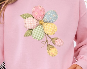 Felpa con finta lavorazione patchwork a fiori di ciliegio, regalo a tema fiori di ciliegio, top con ciliegi giapponesi, magliette Sakura