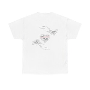 Camiseta con la definición de danza/terapia del movimiento (blanco y negro) imagen 17