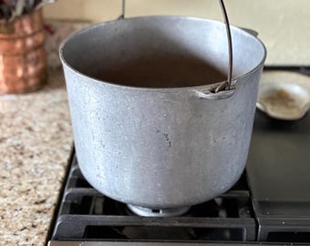 RARE Wagner Ware Sidney Large Aluminum Kettle With Wire Bail Handle 9 Qt