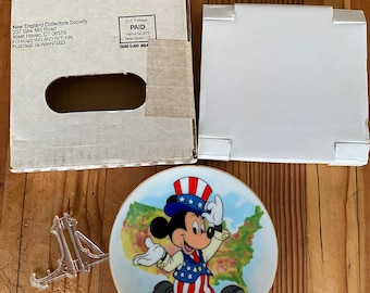 Mickey Mouse New England Collectors Society Disney Character Miniature Plate World Tour 5"