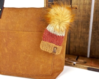Halloween Mini Beanie Purse Charm, Faux Fur Pom Bag Charm, Knit Backpack Charm, Fall Purse Accessory, Halloween Keychain Charm, Gift for Her