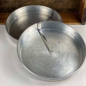 Vintage Regal Quality Aluminum Set Of 2 Round 8” Cake Pans Bakeware Made in  USA