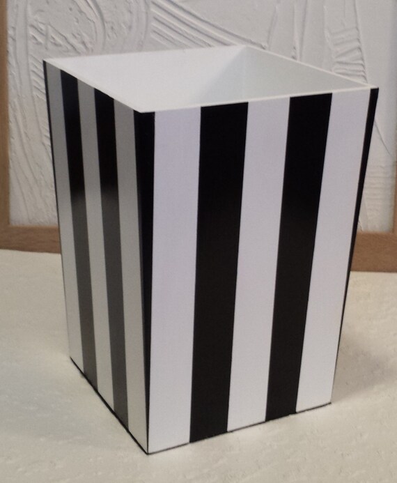 Black And White Striped Wastebasket Garbage Can Bathroom Decor Wooden Trashcan For Bedroom Vertical Stripes Dreamatheme