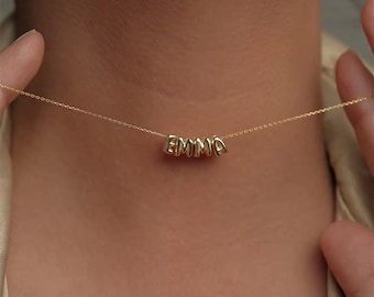 Collar personalizado con inicial de globo pequeño