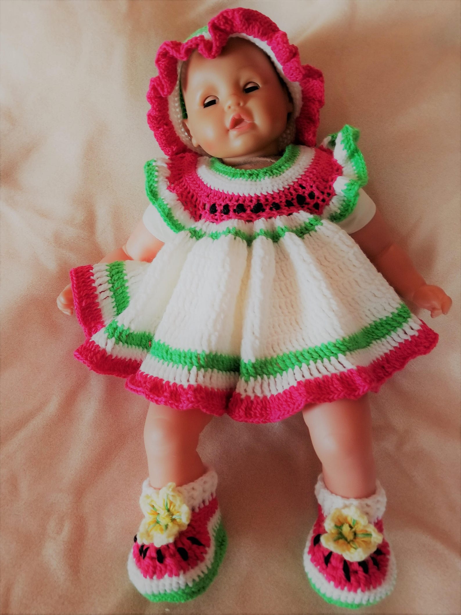 Handmade Baby Crochet Dress, Hat and Booties Set 03 Month. Watermelon
