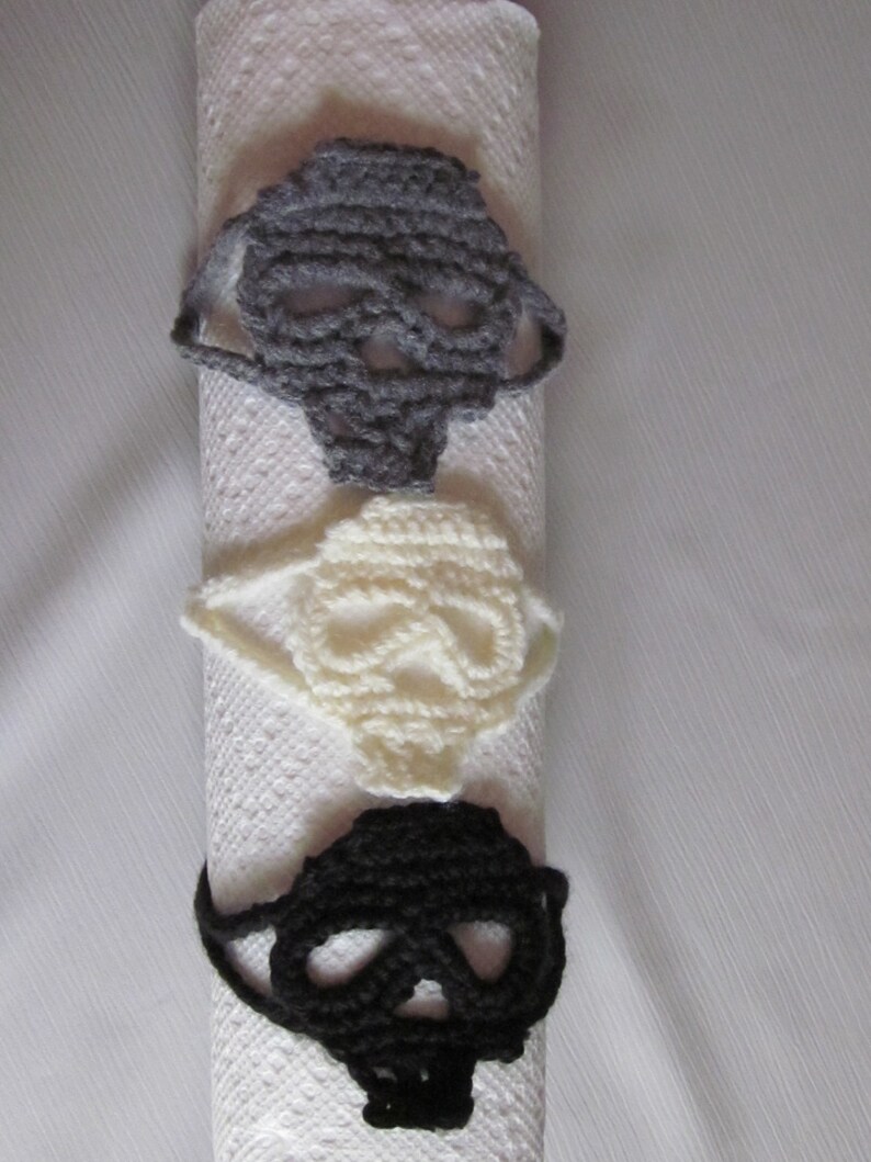 Crochet Cuff Bracelet with Skull, You choose the colors image 4