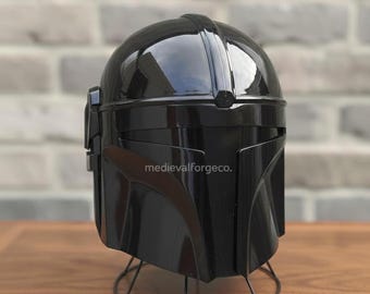 Casco nero mandaloriano da guerriero spaziale, espositore per cosplay e accessorio da collezione, Halloween, regalo