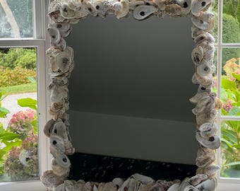 Handgemaakte spiegel oesterschelp – Wanddecoratie Coastal Beach House