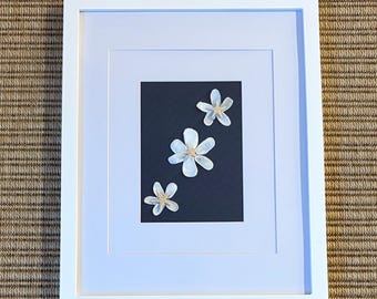 Handgemaakte schelpbloem muurkunst – Cape Cod Coastal Decor