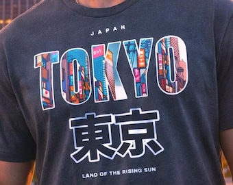 Camiseta Tokyo Streetwear: Camiseta minimalista con gráficos japoneses, camiseta urbana unisex, diseño moderno de Tokio, regalo para fans de Japón.