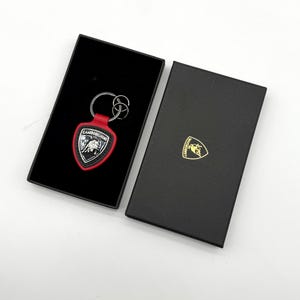 PNNNU Leather Car Key Case Cover For Lamborghini Urus 2021 SUV With Logo, Key Holder, Protection, Accessories