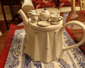 Cardew Teapot Market Stall Teapot - Etsy