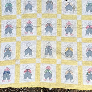 Vintage Patchwork Quilt Featuring Children in Hats & Overalls Pattern, Circa 1950s, Yellow and White, Handmade, Classic Country Collectible