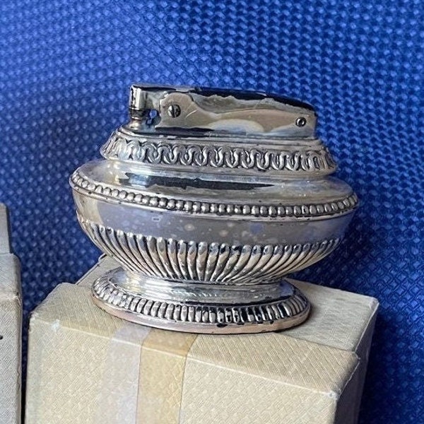 Vintage Ronson Queen Anne Table Lighter With Original Box, Silverplate Holloware, 1950s, Mid Century Modern Accessory, Collectible