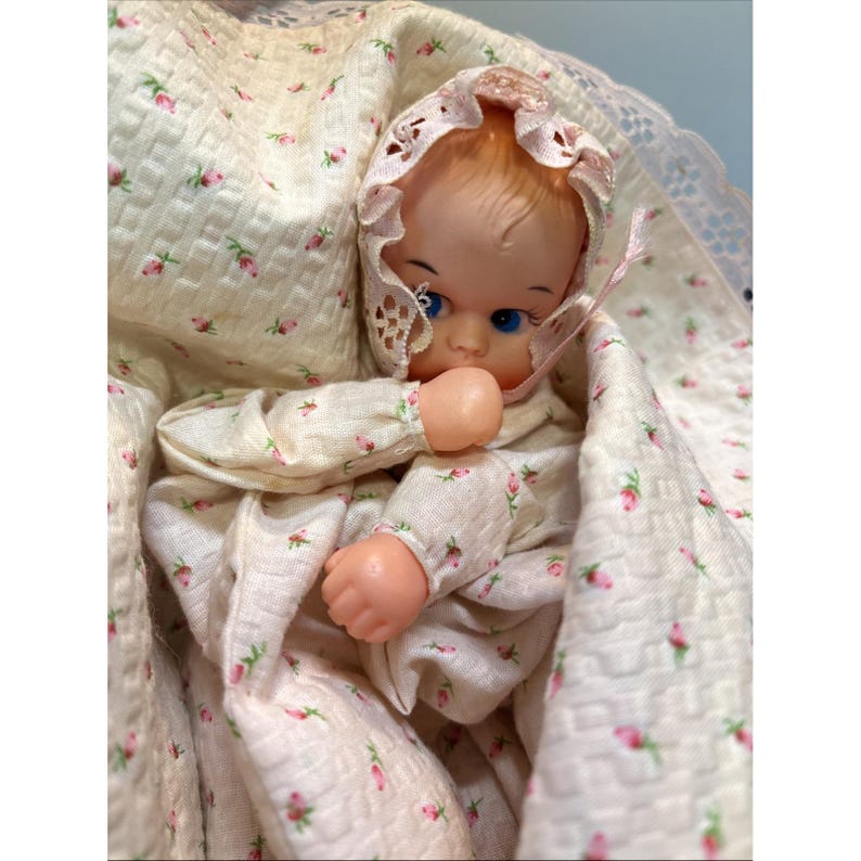 Lace Puppet Vintage Small Baby Doll Hand Puppet W/lace & Roses Blanket Plastic Head ...