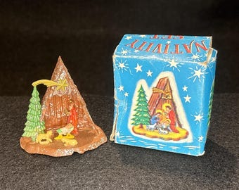 Vintage 2" Miniature Plastic Nativity Scene Christmas Decor w Original Box AS IS