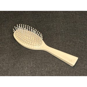 Estée Lauder bone colored hair comb. Vintage Estee Lauder Hair Comb Ivory Cream Plastic Wide  main image 3