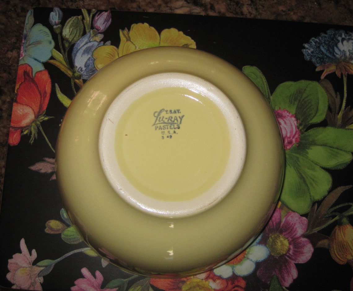 LuRay Pastel Mixing Bowl Awesome Vintage Yellow by TS&T Etsy