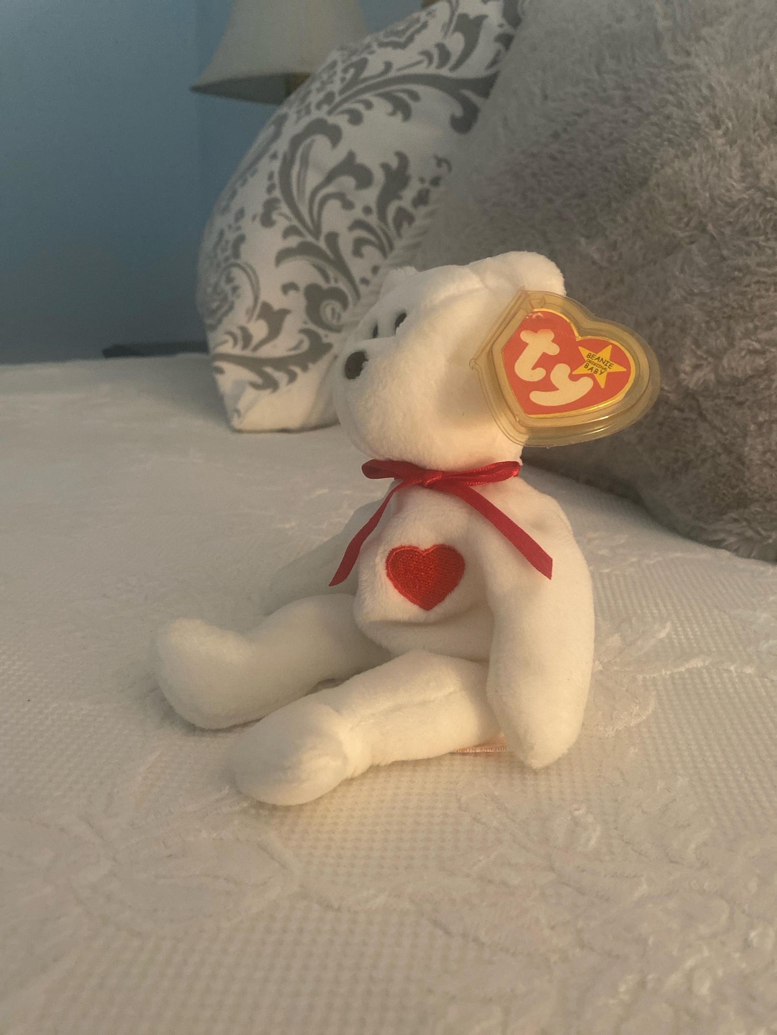 Ty Beanie Babies Collection Valentino White With Brown Nose Beanie