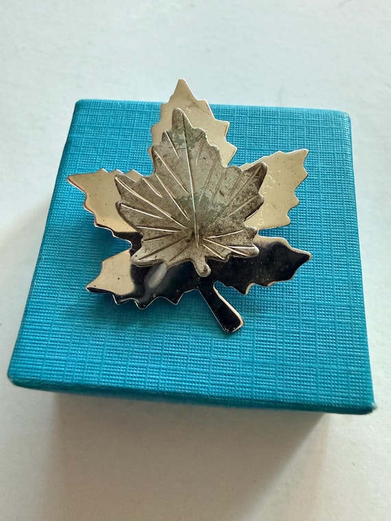 Vintage David Boyd Sterling Silver Maple Leaf Brooch – Signed – Estate Find – 5.18g – 3cm – Canadian Designer