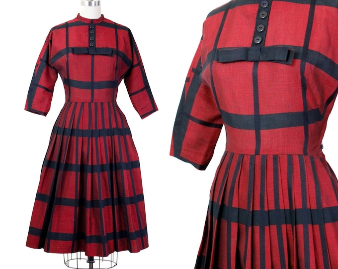 Featured listing image: Hearth and Home // 1950s red and black windowpane plaid party dress by Natlynn junior // xs petite