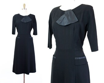Cusp of Midnight // 1940s black rayon dress with silk bow md