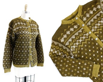 Moss & Stone // 1960s Nordic hand knit orlon cardigan sm / md