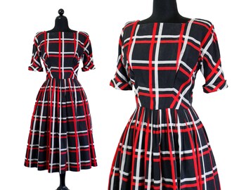 1950s plaid dress // Queen's Gambit vintage 1950s red and black plaid party dress // Md