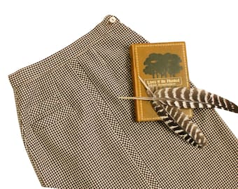 Sparrow Hawk // 1940s brown houndstooth wool pencil skirt // Sm