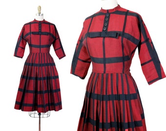 1950s party dress // Hearth and Home vintage 1950s red and black plaid party dress by Natlynn junior // xs petite