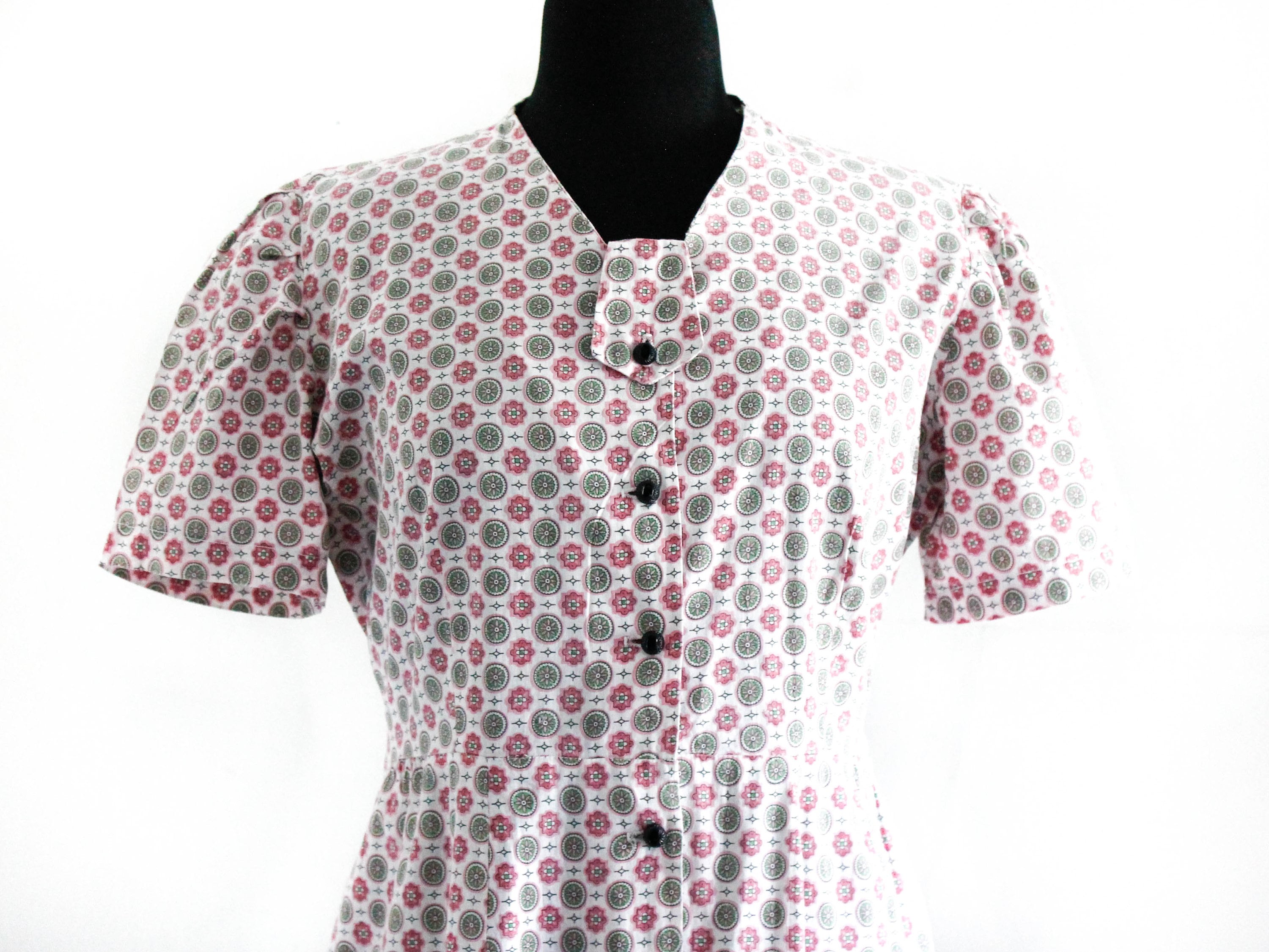 1950s dress // pink and green print house dress // vintage polka dot ...