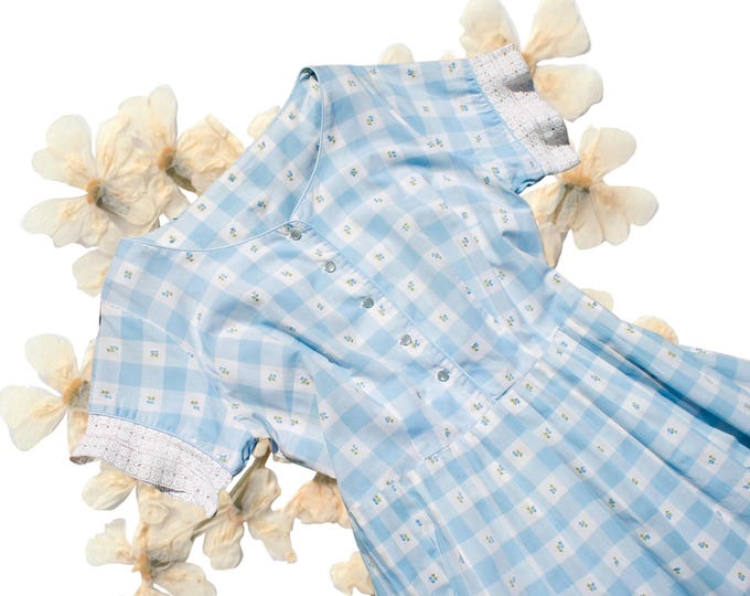 Featured listing image: Apple Blossom // 1950s 1960s blue check cotton shirtwaist day dress // XL volup