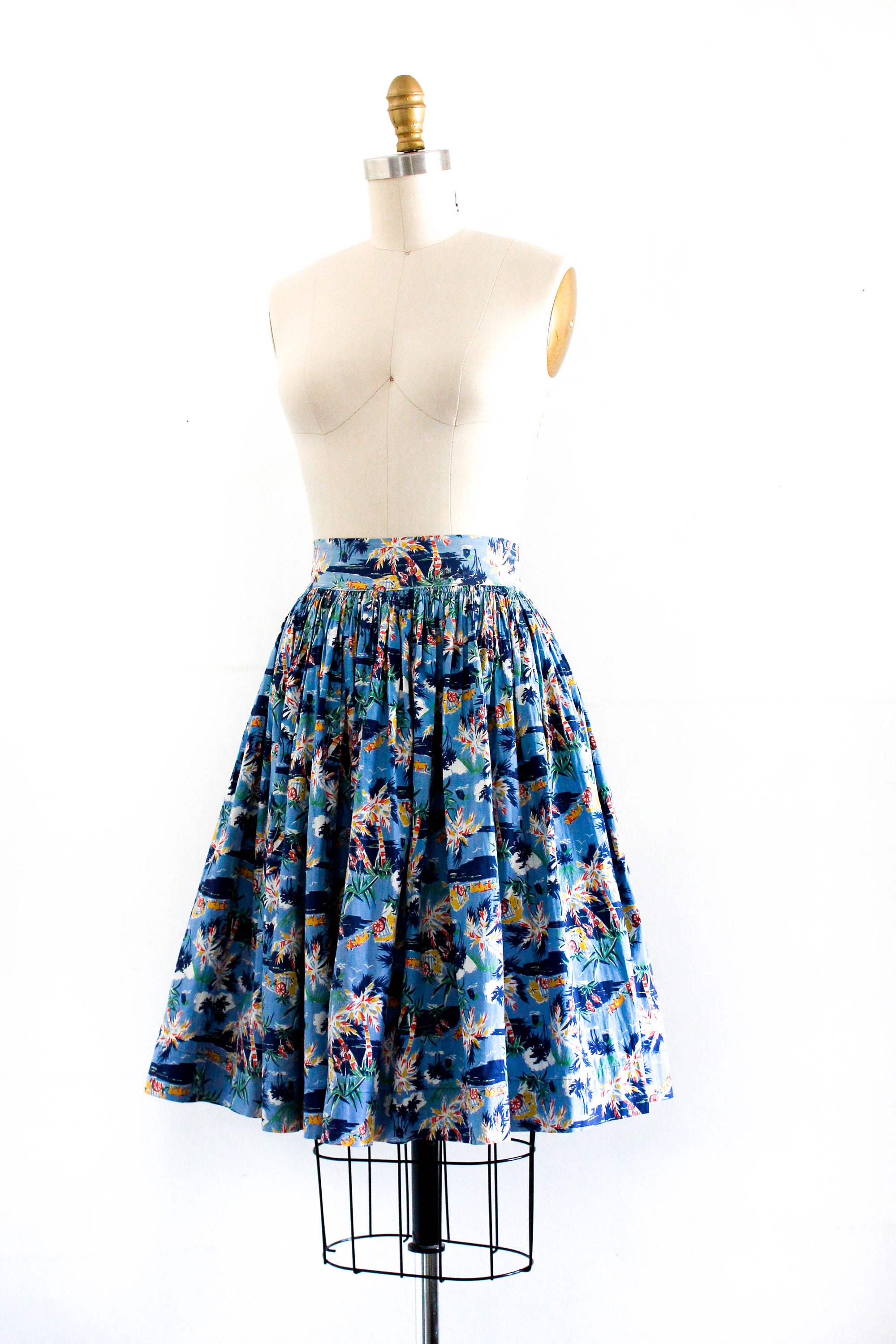 1940s skirt // novelty palm print blue cotton skirt . md