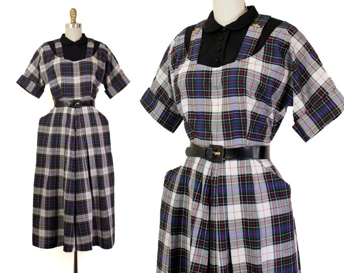 Featured listing image: Boarding School // 1950s plaid fit and flare day dress // Md 28" waist