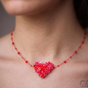 Collar Corazón Rojo como Regalo Romántico de Aniversario para Ella, Colgante de Resina en Forma de Corazón es la Mejor Idea de Regalo para Novia