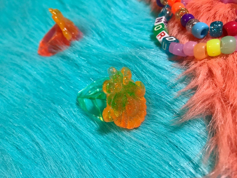 Neon Crystal Filigree Ring Size 9