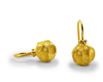 Ball Drop Earrings, Hammered Gold Earrings, Round Gold Drop Earrings, Minimalist Gold Dangle Earrings, Gold Geometric Earrings, Hand Made