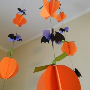 Halloween Garland/ Paper Garland / Halloween Decorations/ 3D Pumpkins and Bats Paper Garland /Fall Decor / Photo Prop/ Window Decor image 4