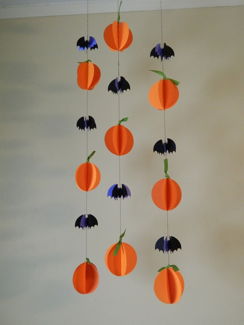 Halloween Garland/ Paper Garland / Halloween Decorations/ 3D Pumpkins and Bats Paper Garland /Fall Decor / Photo Prop/ Window Decor image 5