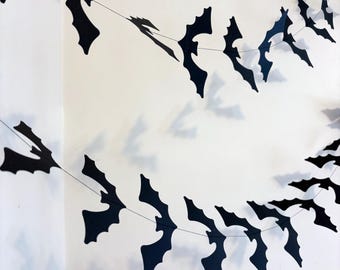 Black Paper Bat Garland: Halloween Party Decorations