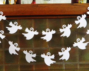 Halloween Decorations - Halloween Garland - Ghost Decoration - Spooky decor- Halloween Party Decor- Classroom Decor-