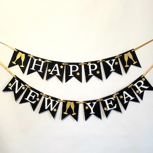 Happy NEW Year Banner - New Years Eve Party Decorations - New Years Holiday Garland - Mantle Decoration